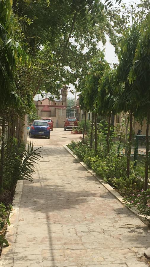 Mufis Homestay, Emerald Compound, New Palam Vihar-2 Gurgaon Exterior photo